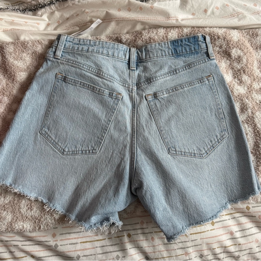 Abercrombie & Fitch The Dad Short Light Blue Frayed Hem Denim Shorts - Picture 2 of 5